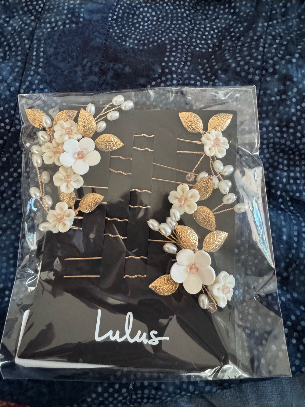 Lulu's Gold and Ivory Floral Hair Pin Sets (2)